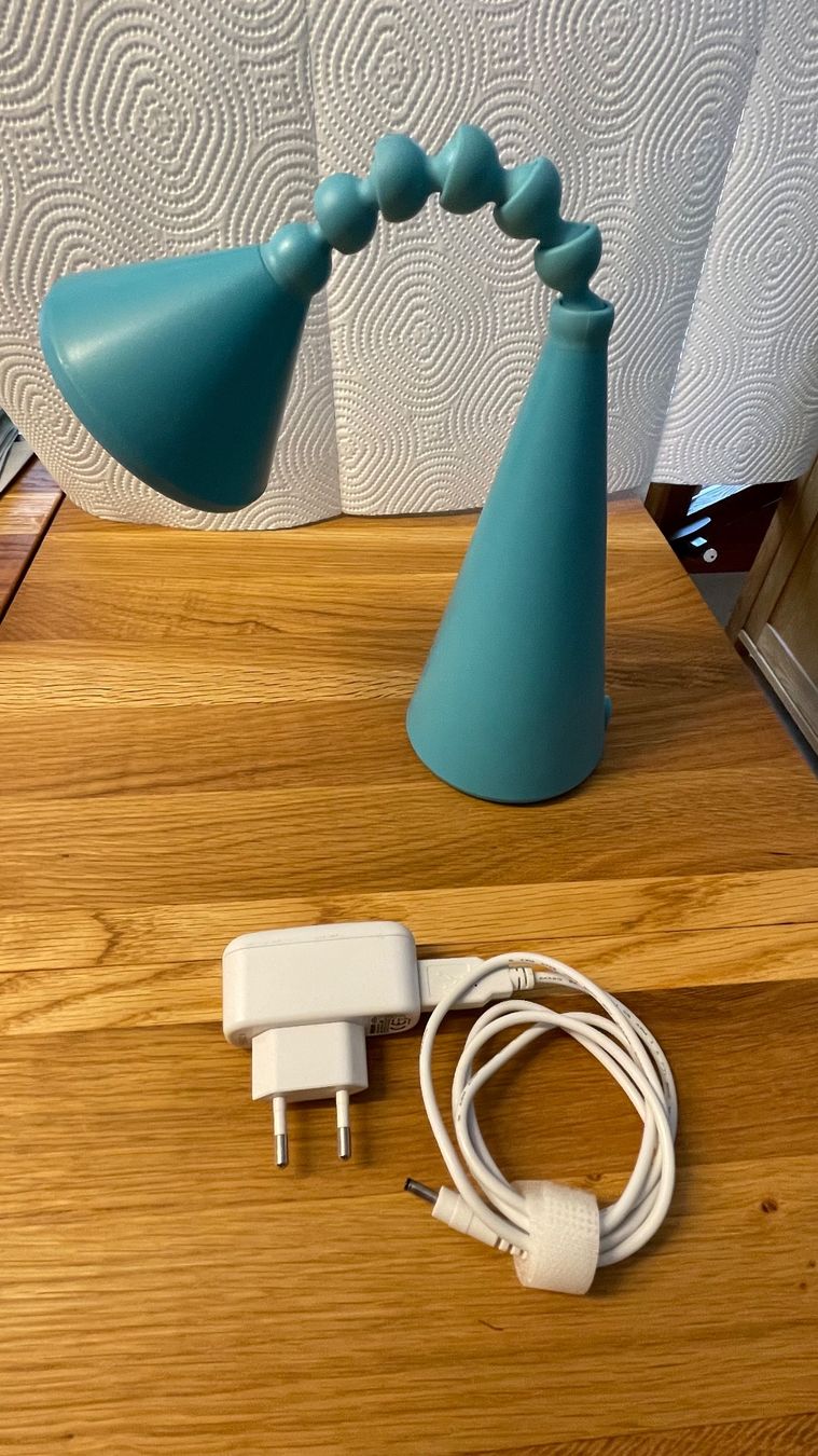 Ikea Lampade: Ikea Fryebo Tischleuchte – Difettoso da Kehrsatz venduto da Ropstar