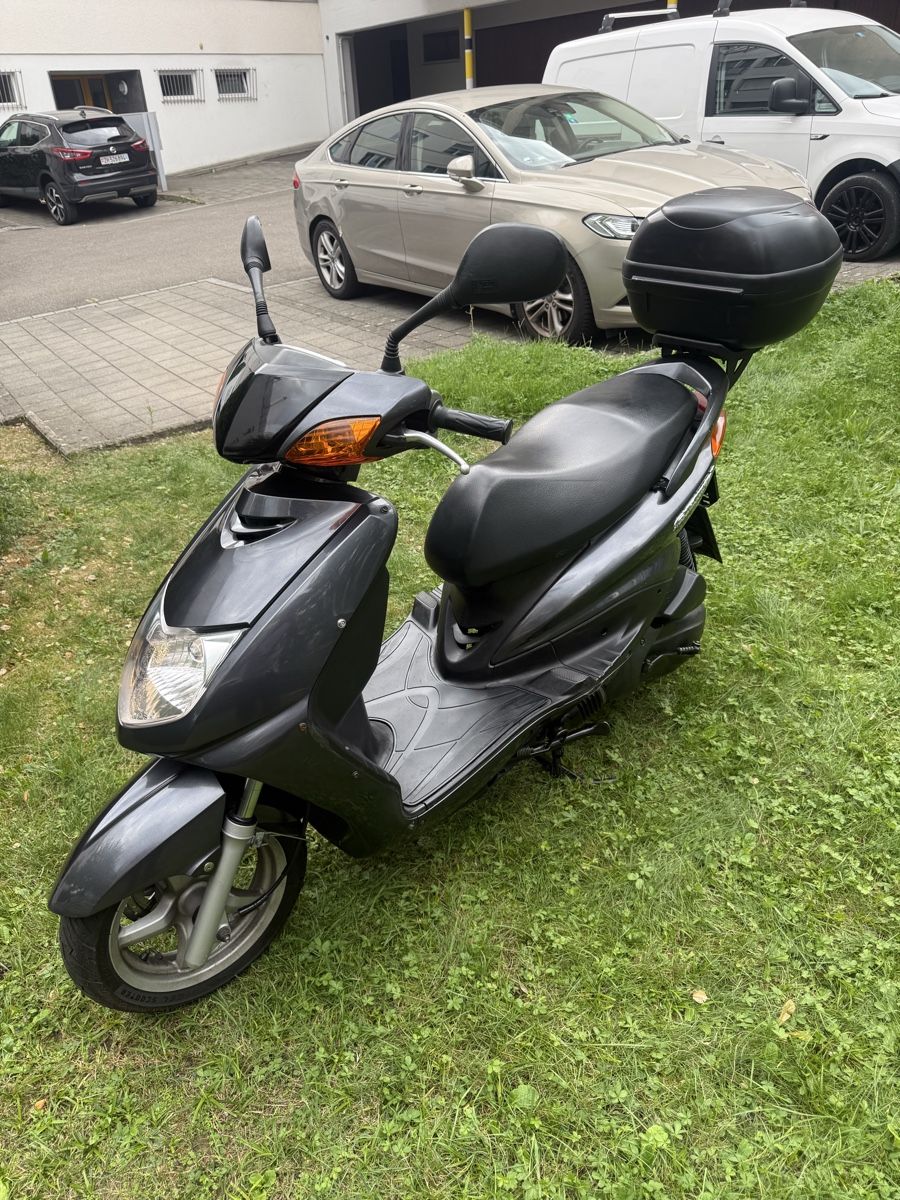 Yamaha Scooter: YAMAHA Cygnus 125 CC – Usato da Winterthur venduto da Fabio_46 2