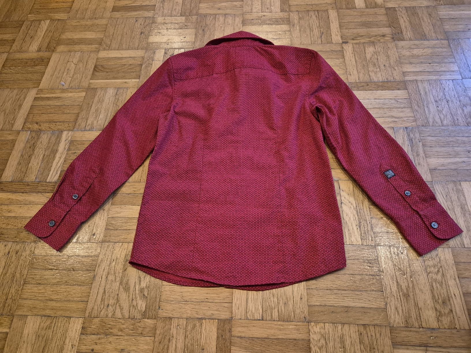 Hemden, T-Shirts & Polos: 2 Hemden Gr. 128 – Gebraucht aus Kappel SO von tiger1921 2
