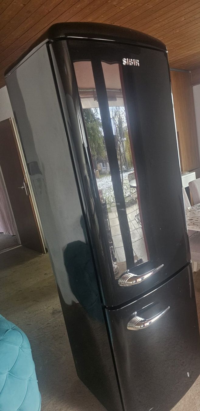 Sibir Frigoriferi: Sibir Kühlschrank – Usato da Mettmenstetten venduto da Rooibos7