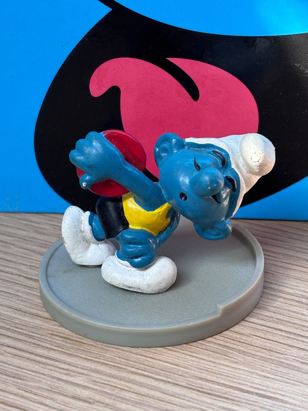 Schleich Figurines: Schlumpf Diskuswerfer – D'occasion à Lyss par Duckszone