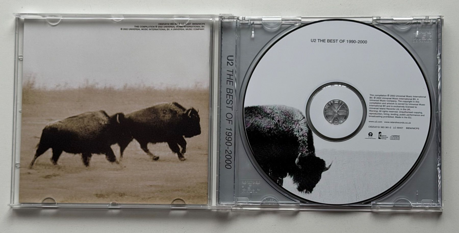 CDs: U2 / The Best Of 1990-2000 – Gebraucht aus Näfels von rottabi 2