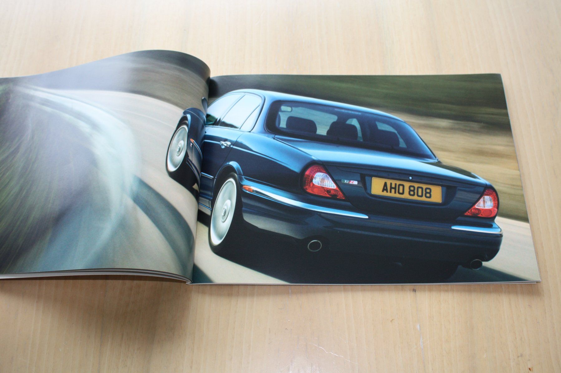 Jaguar Documents: Jaguar XJ CH Prospekt 7/2003 – D'occasion à Wikon par erwin400 4