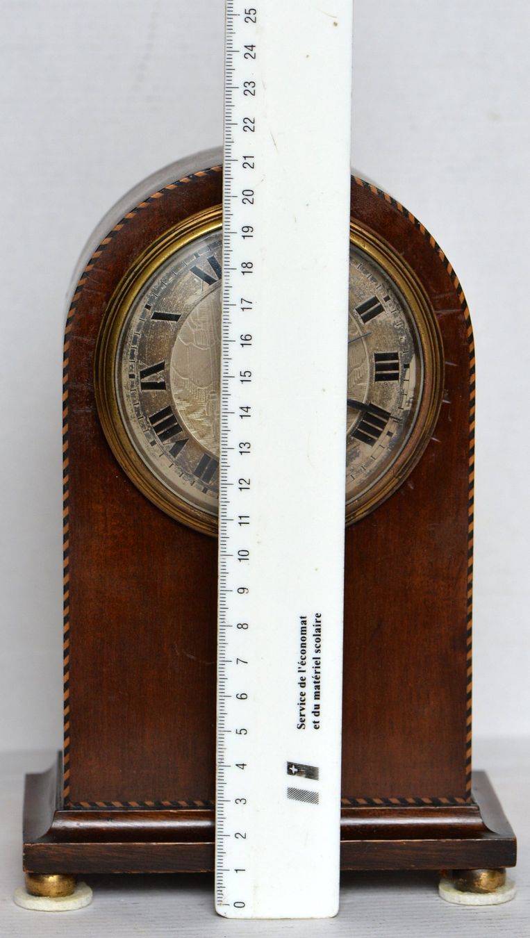 Stand- & Wanduhren: Ancienne pendulette – Gebraucht aus Neuchâtel von Neuchatel 1