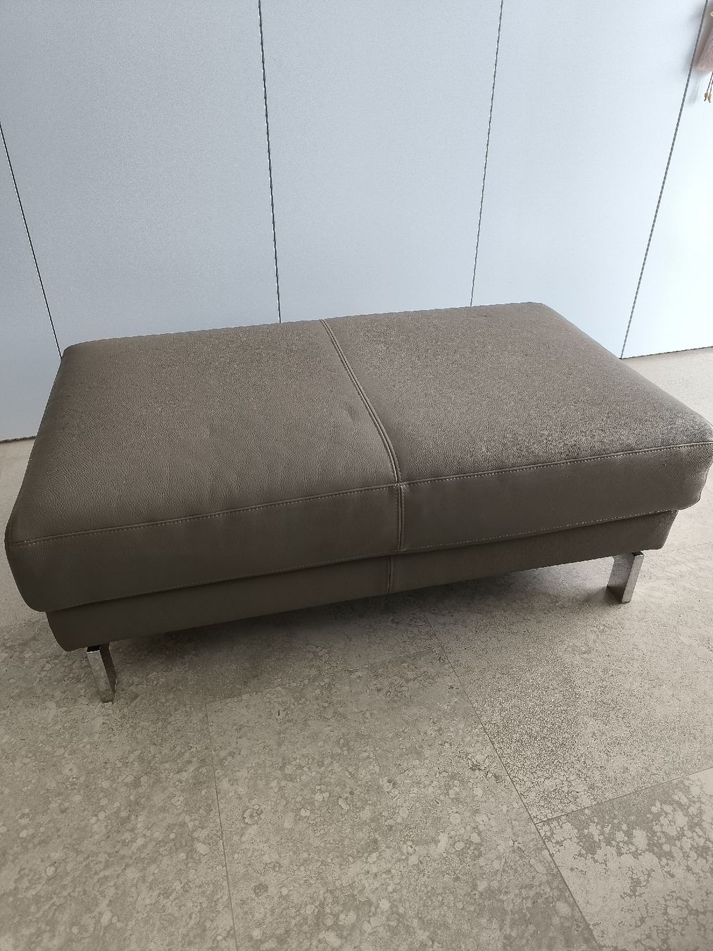 Rolf Benz Hocker: Pouf Rolf Benz / Hocker Rolf Benz  – Gebraucht aus Minusio von eli_7zvt