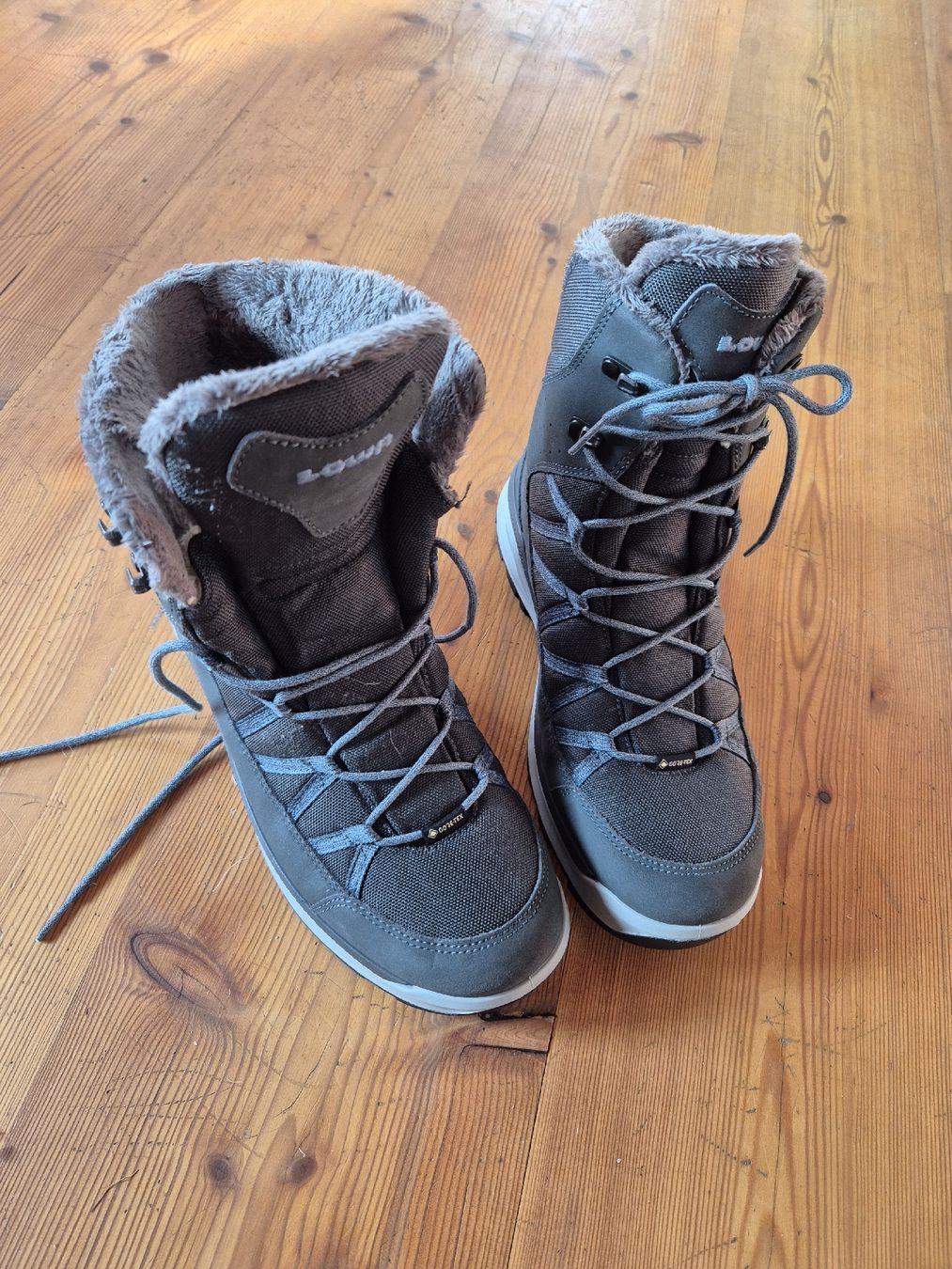 Lowa Scarpe da donna: Lowa Winterstiefel – Nuovo (secondo la descrizione) da Abtwil SG venduto da ste_22sn