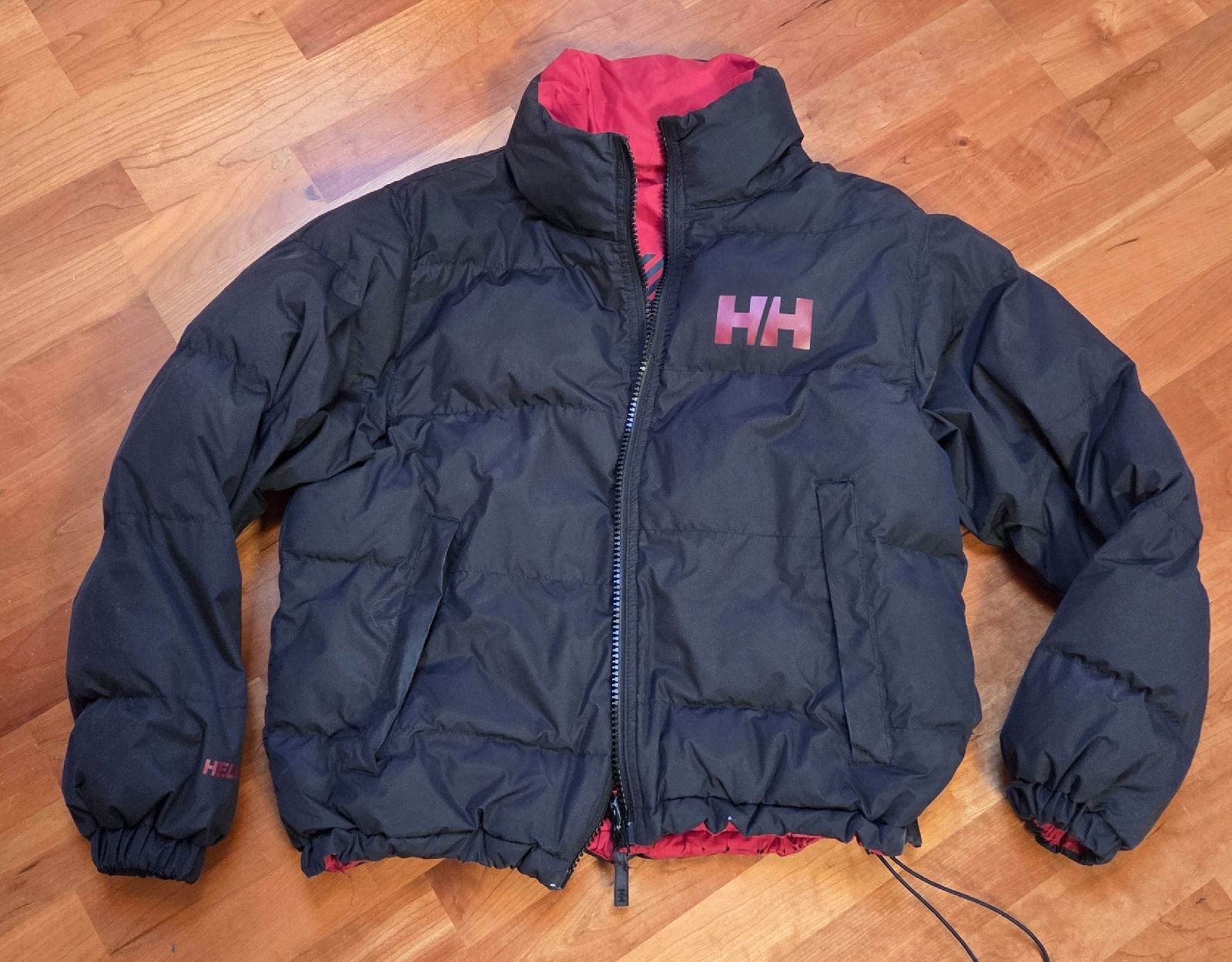 Helly Hansen Jacken: Helly Hansen Jacke Gr. XS – Gebraucht aus Lyss von Urma5