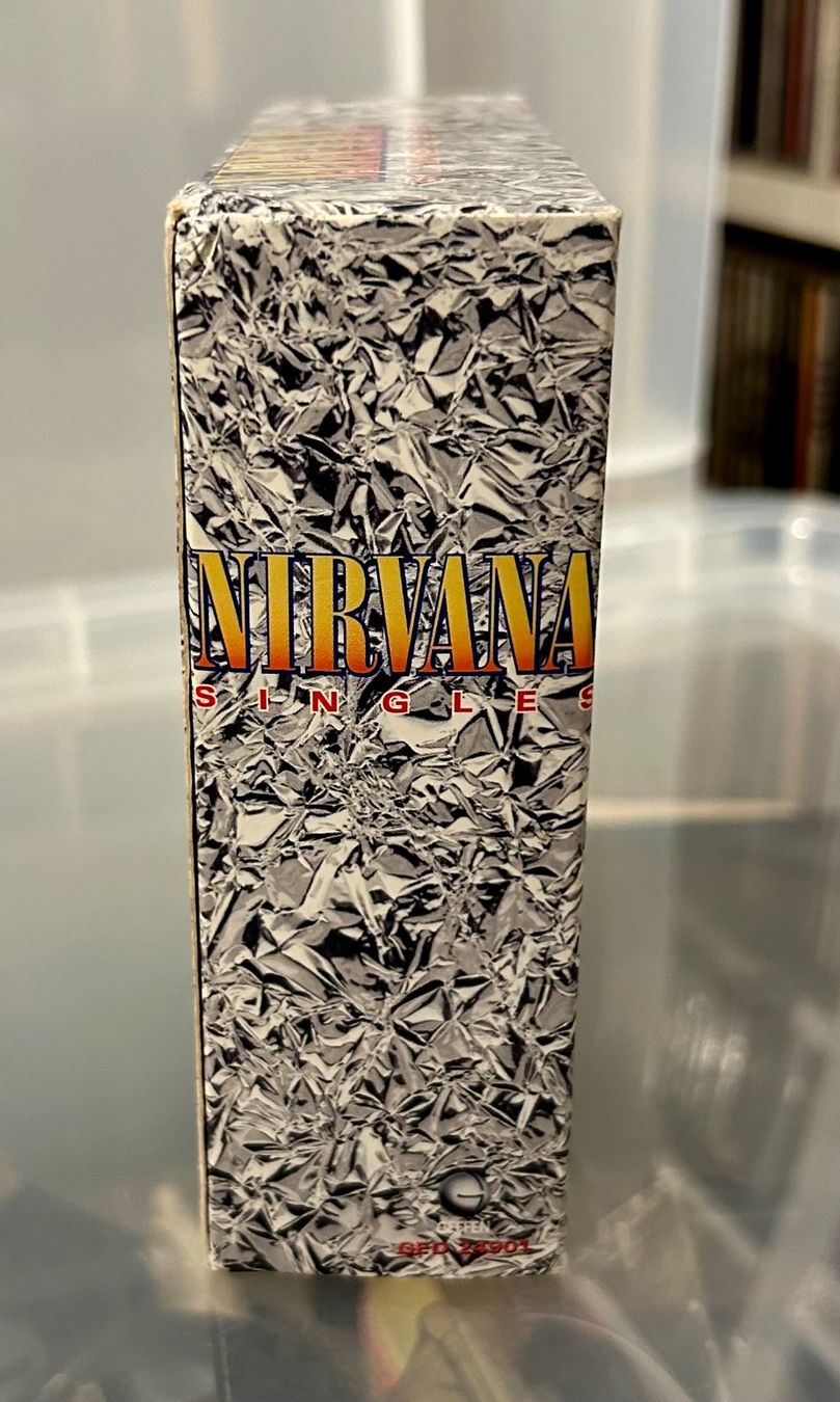 CDs: NIRVANA „SINGLES“ 6 CD-SINGLES BOX RAR UNRELEASED TRACKS – Neuf (Voir description) à Basel par forevermusic 2