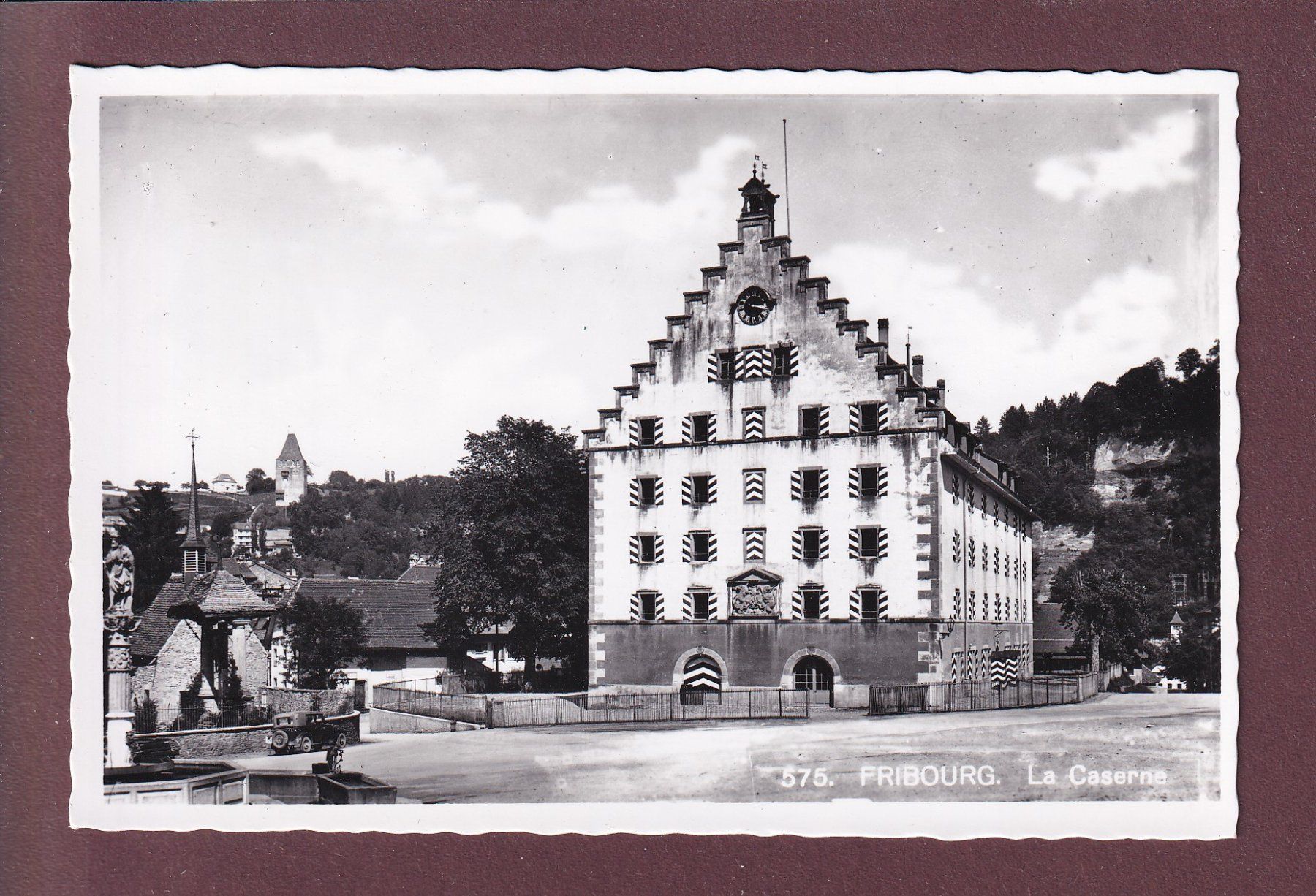 Cartoline postali: FRIBOURG - La caserne de la Planche – Usato da Pully venduto da nicecards
