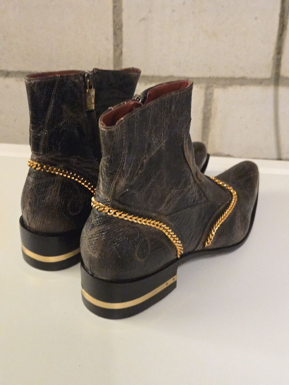 Scarpe da uomo: Jo Ghost Leder Stiefel mit Kette Grösse 40  – Nuovo e nell'imballaggio originale da Burgdorf venduto da minou01 2