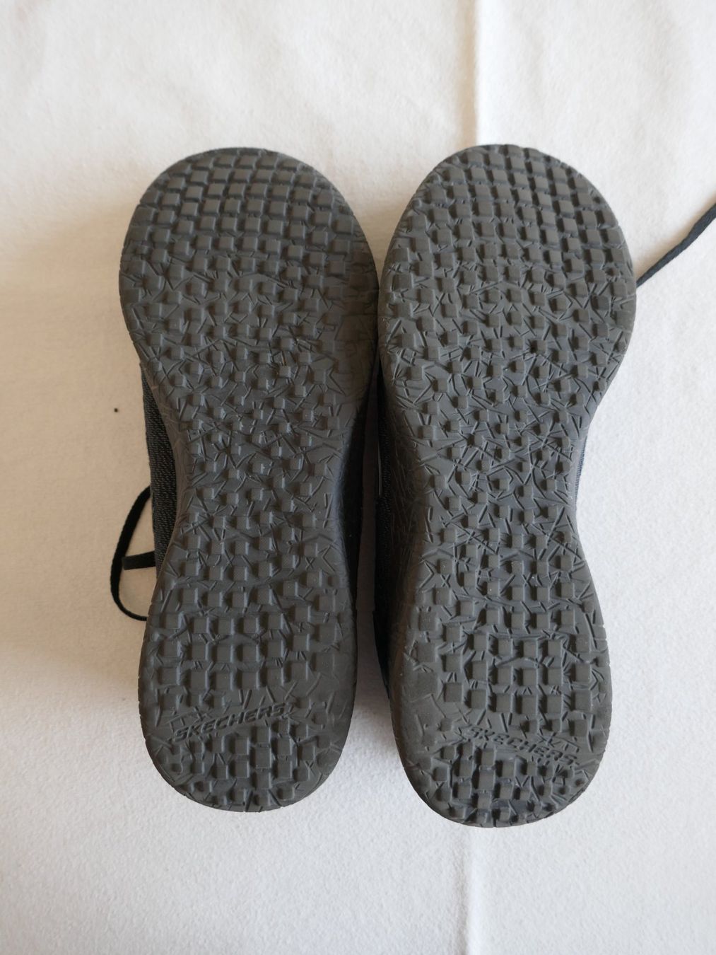 Skechers Herrenschuhe: SKECHERS in dunkelgrau/schwarz – Gebraucht aus Volketswil von Cobra22 4