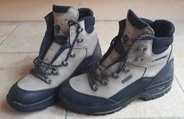Chaussures randonnée Lowa cuir/Goretex 42