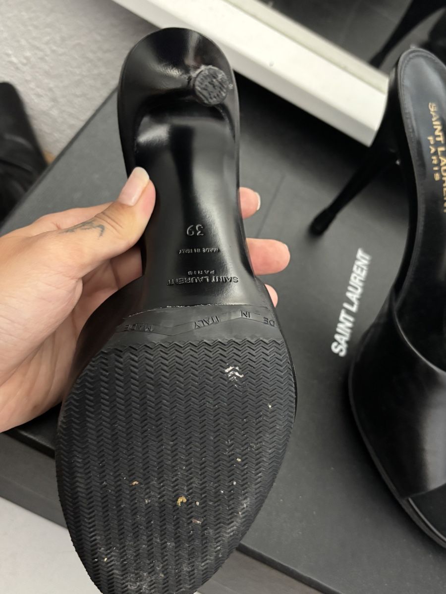 Saint Laurent Scarpe da donna: Saint Laurent sandals  – Nuovo (secondo la descrizione) da Zürich venduto da MiroSinger 2