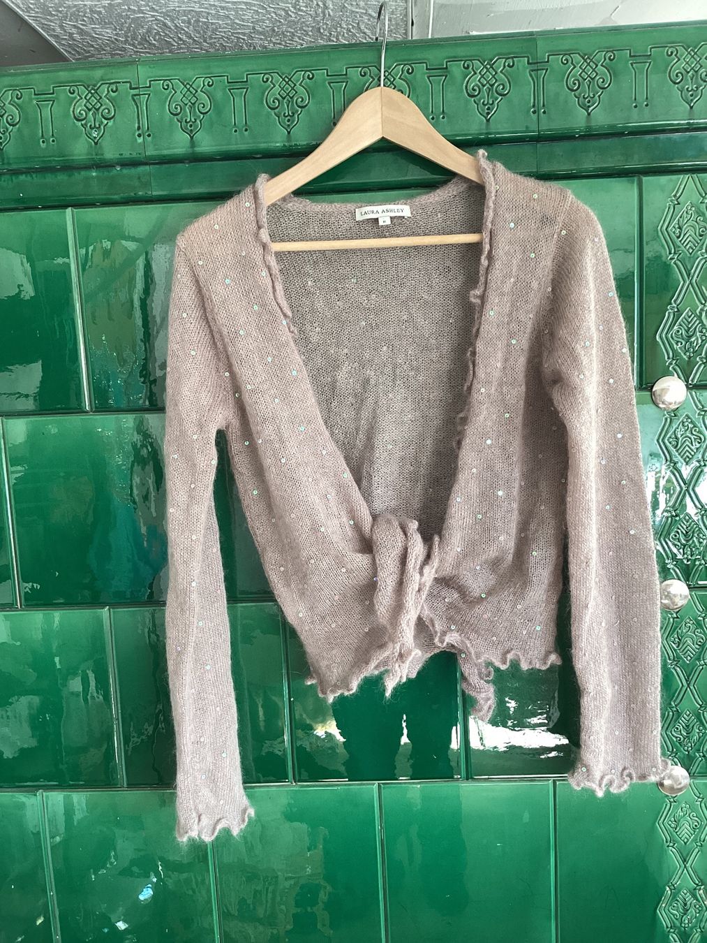 Laura Ashley Giacche: Laura Ashley Strickjacke in Gr.M – Usato da Dinhard venduto da Bell777
