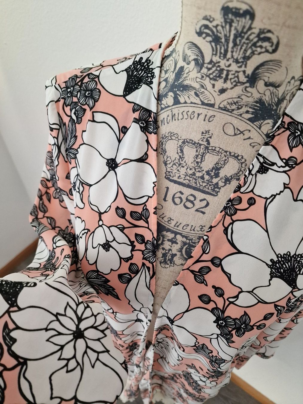 Kimono: Zara | Blumenmuster Kimono – Usato da Basel venduto da Lemonn 3