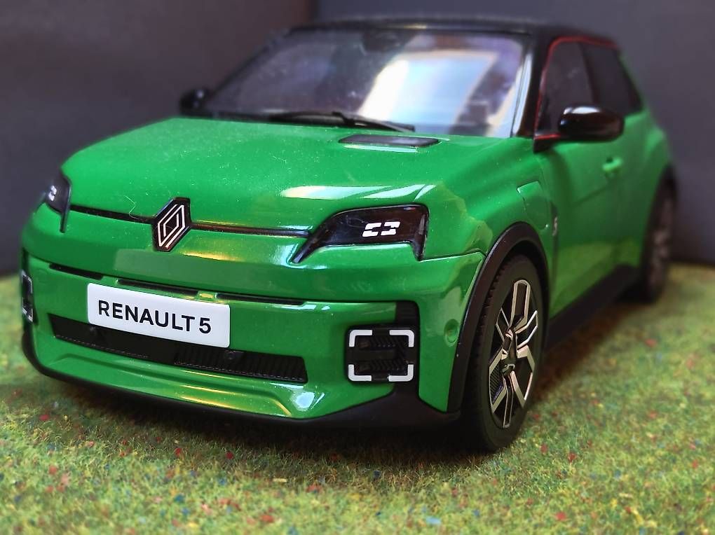 Modellini d'auto: Renault 5 E 1:18 – Usato da Morbio Inferiore venduto da bon_lg5y