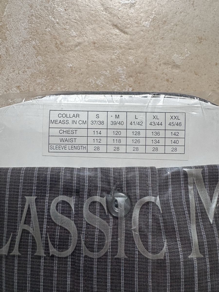 Camicie: Kurzarmhemd – Nuovo e nell'imballaggio originale da Ricketwil venduto da Lady_of_Glenmore 1