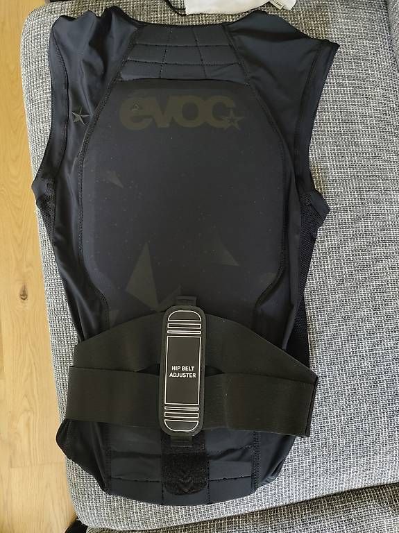 Protezioni & Imbottiture: Evoc Rückenprotektor Pro Bike Ski – Usato da Davos Dorf venduto da Tuomo1988