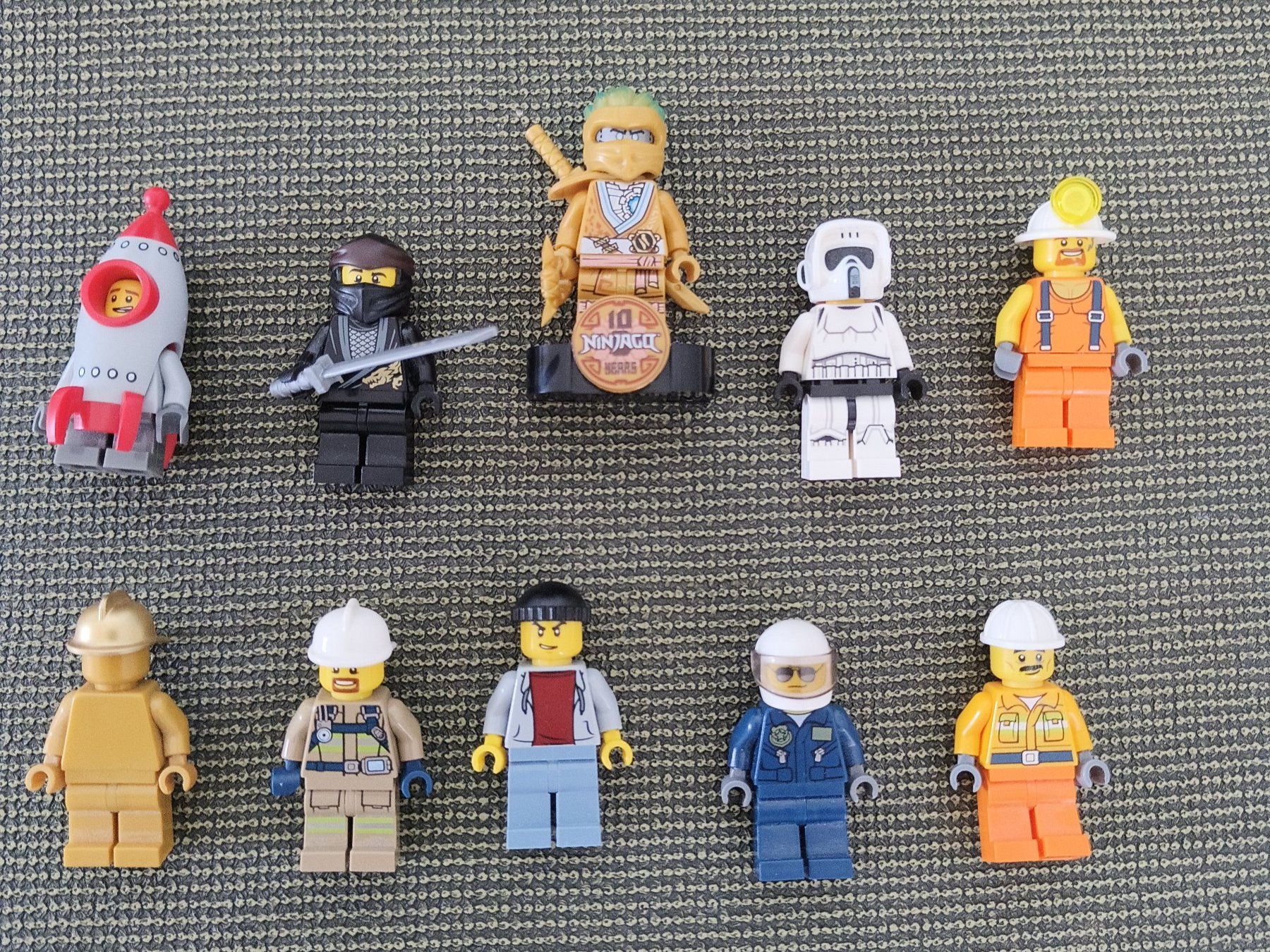 Lego Spielzeuge: Set 10 Lego Figuren – Gebraucht aus Meilen von FAVALLID