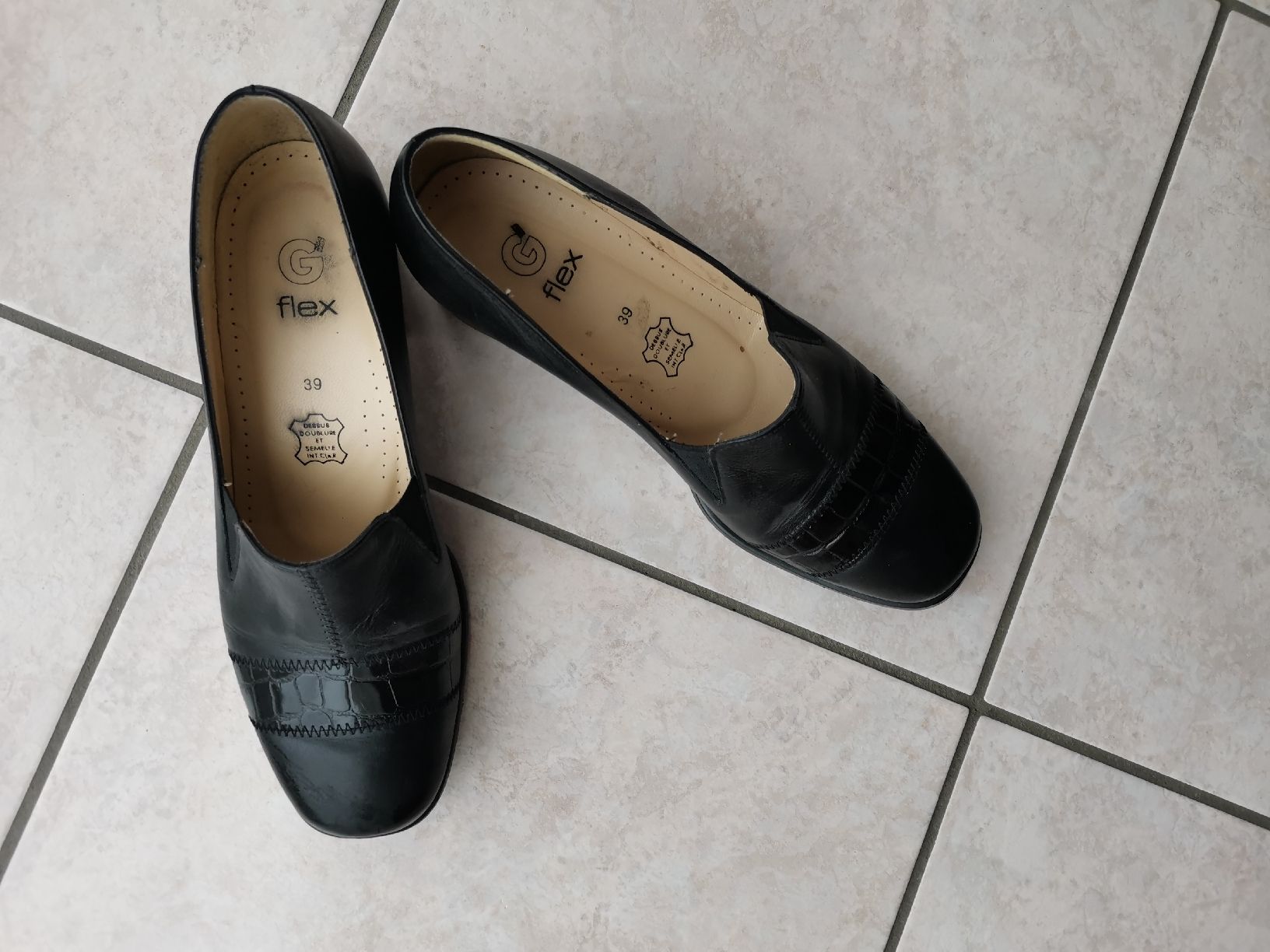 Scarpe da donna: Chaussures dame no 39 – Nuovo (secondo la descrizione) da Cournillens venduto da masoeur