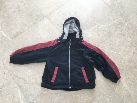 Sport/Übergangsjacke von H&M Gr. 122