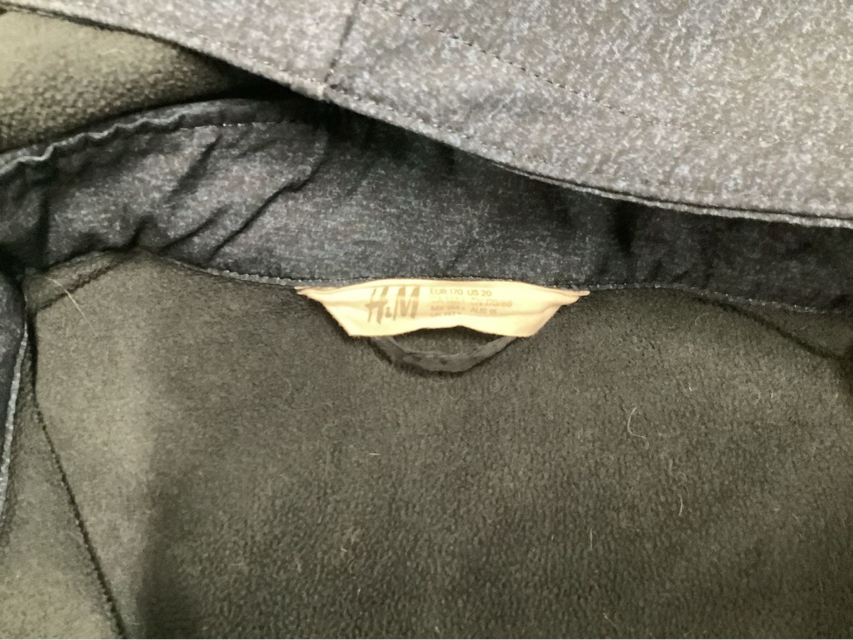H&M Jacken & Mäntel: H&M Softshelljacke mit Kapuze blau Grösse 170 – Gebraucht aus Brugg AG von Sweety_pie 1