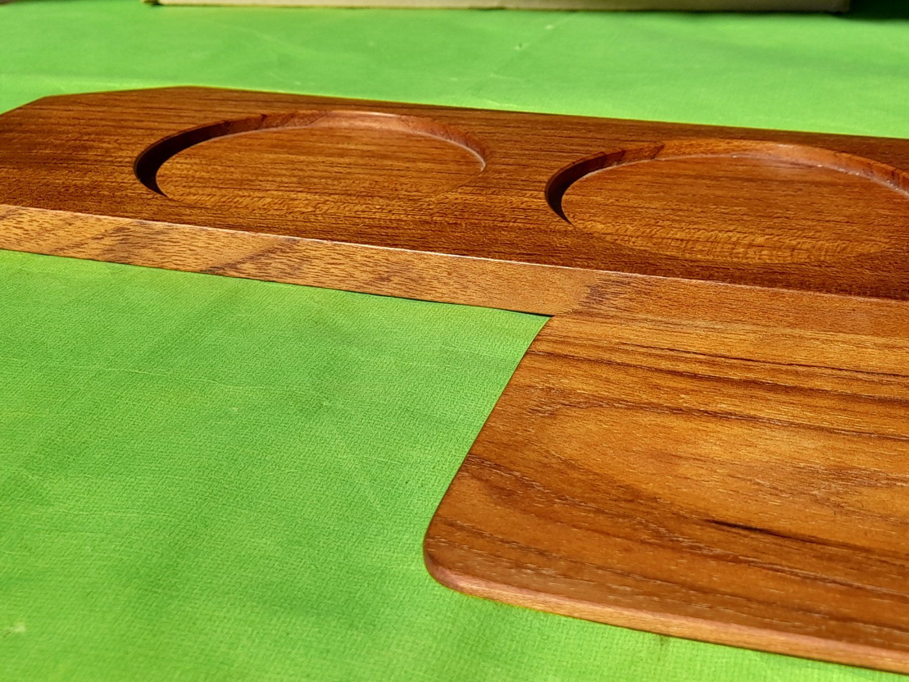 Plateaux: Dänisch Teak Tablett-Set – D'occasion à Aeschi b.Spiez par 52__yhr6 6