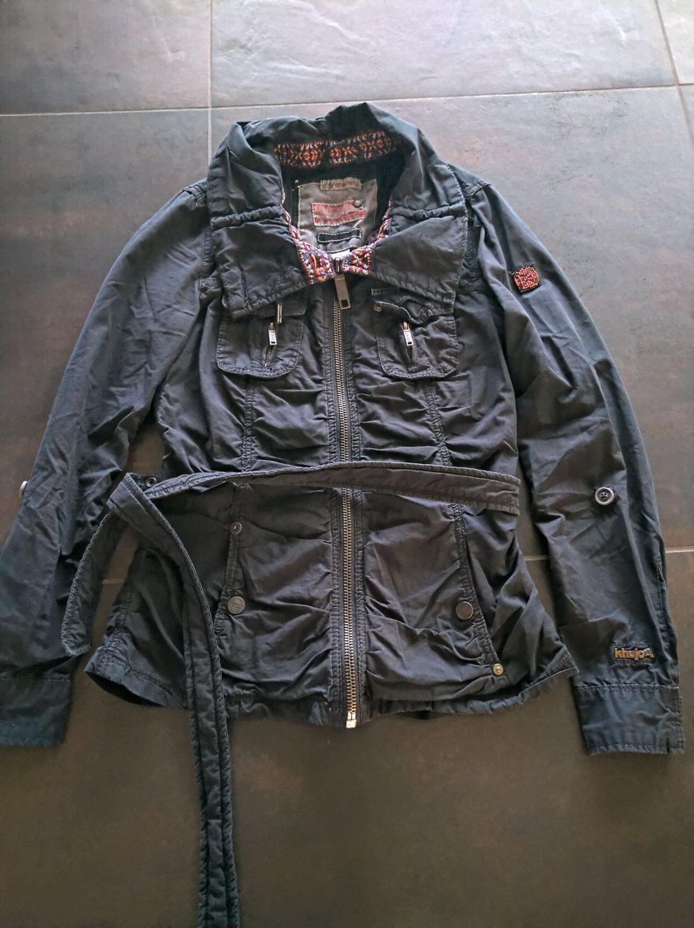Khujo Jacken: Khujo Jacke – Gebraucht aus Salenstein von Silly...0 1