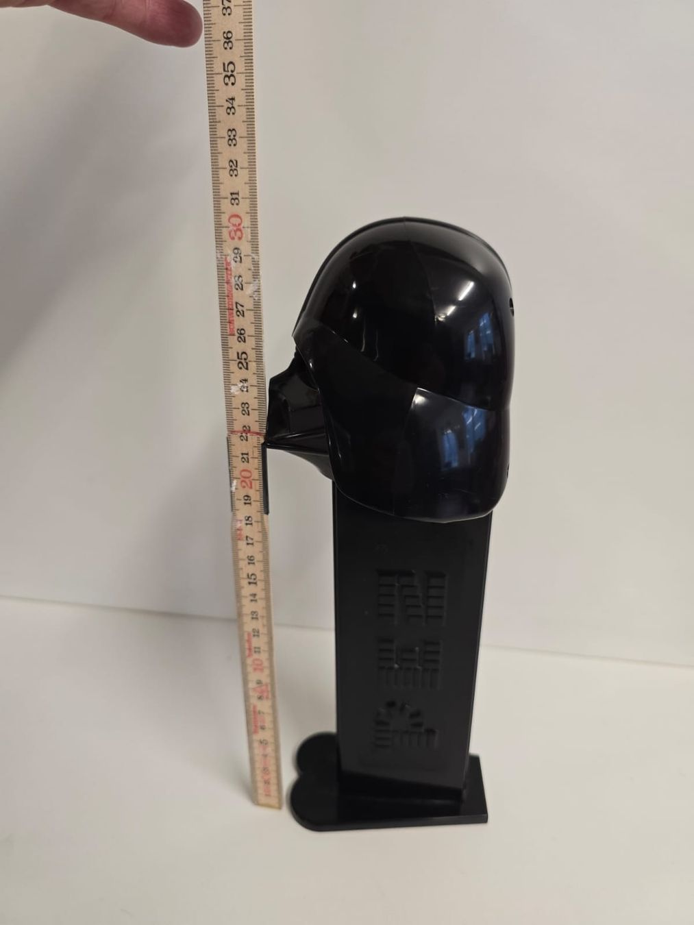 Pez Statuette: Darth Vader Pezz spender XXL – Usato da Tuggen venduto da Santasbag 3
