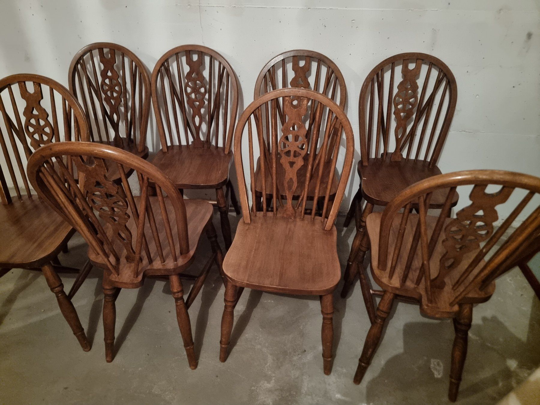 Chaises: Lot de 8 chaises de style chalet – D'occasion à Verbier par Salavert