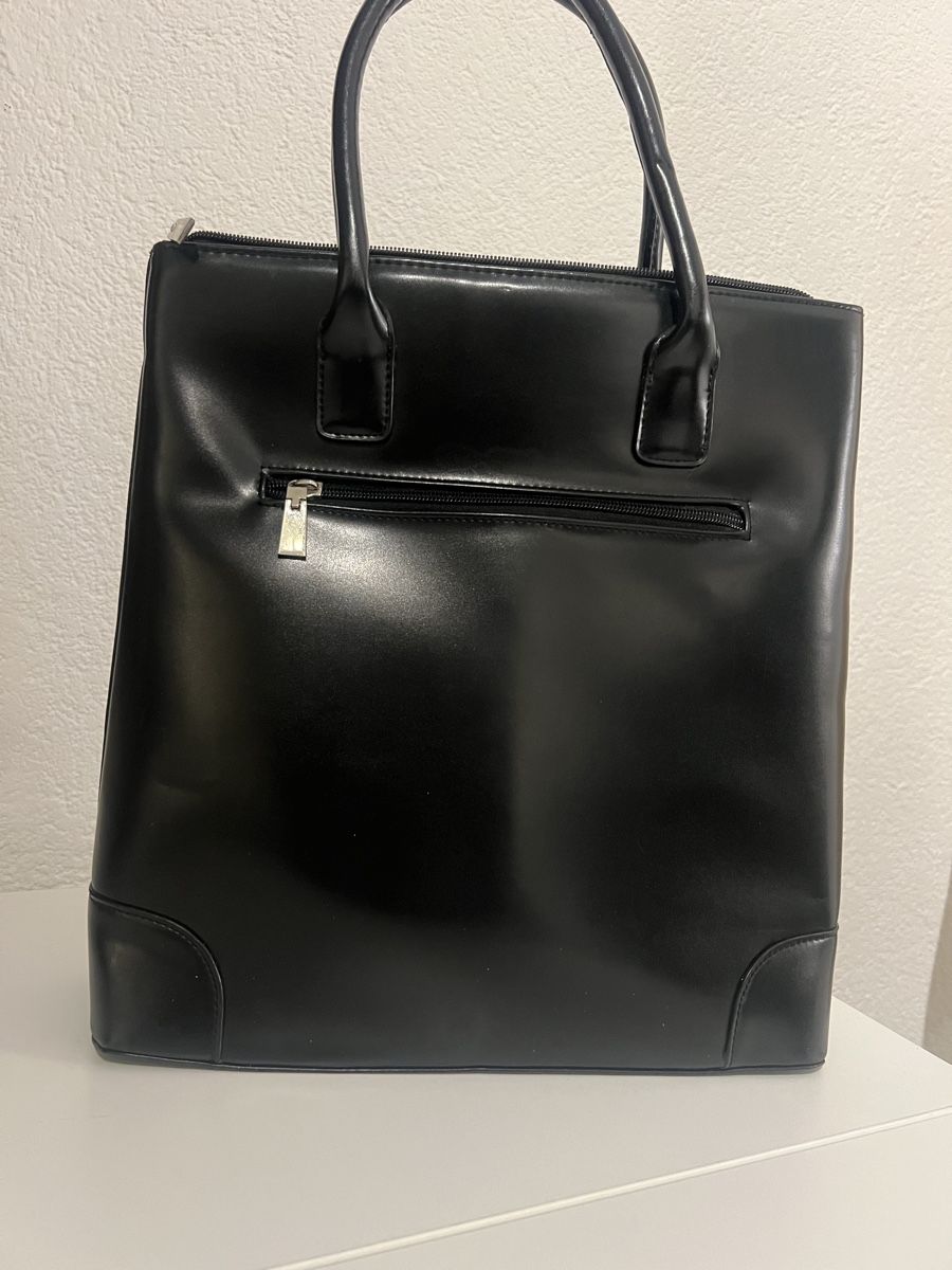 Borse da donna: Sac en cuir C & L Paris – Usato da St-Pierre-Clages venduto da ste_xk6p 1