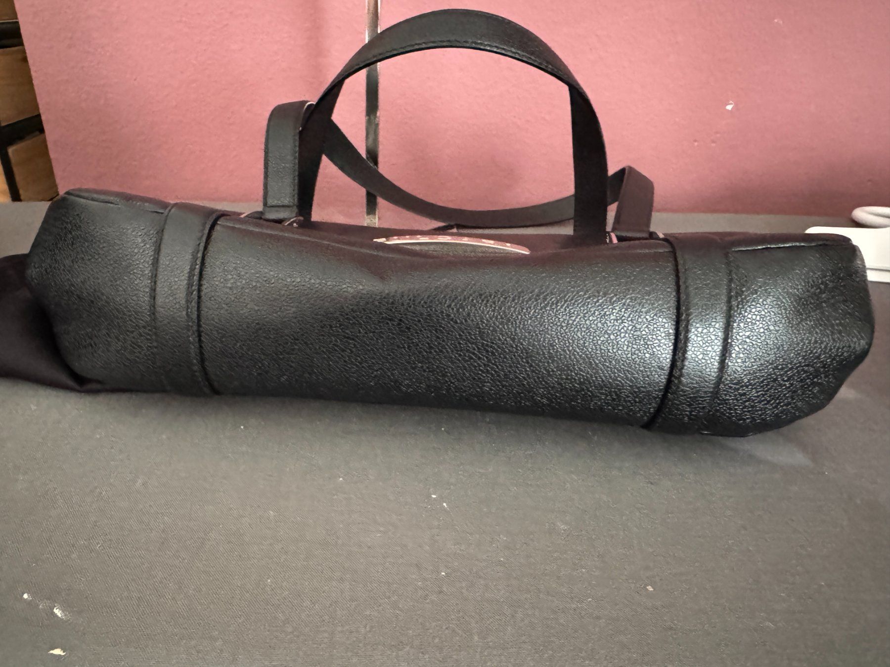 Bulgari Borse da donna: Bulgari Schultertasche schwarz-silber – Usato da Muttenz venduto da einfach-schoen 4