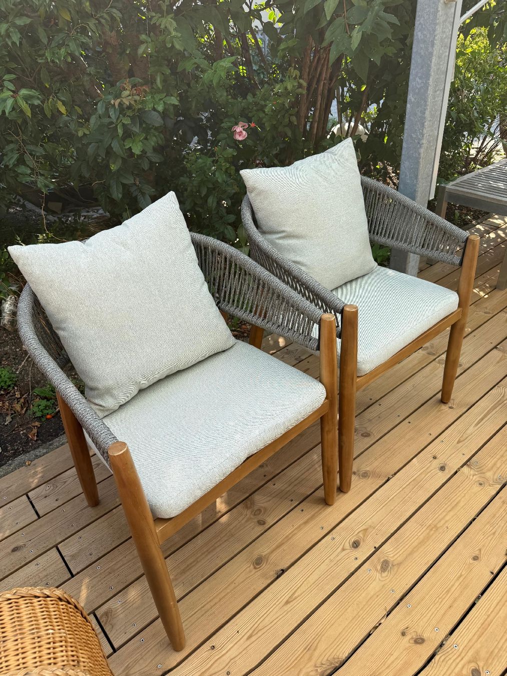 Stühle: Garten Stühle 2x, Holz  – Gebraucht aus Winterthur von tim_cl8x 1