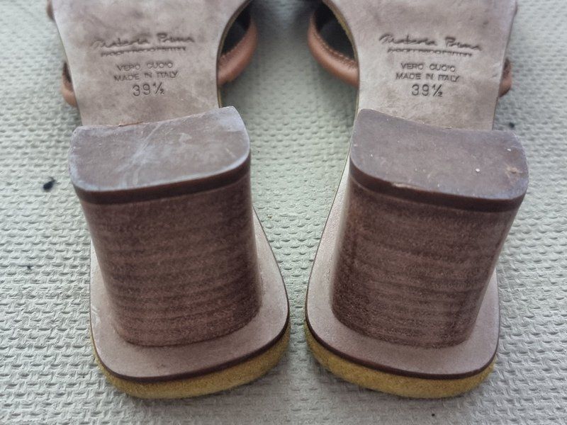Scarpe da donna: Grüner Wildleder-Slipper mit Absatz, Gr 39.5 – Usato da Basel venduto da Mamaree 7