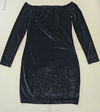 Schwarzes Samtkleid Offshoulder Partykleid