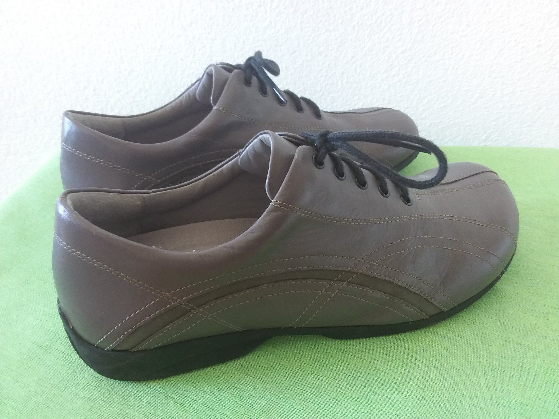 Helvesko Scarpe da donna: HELVESKO Schnürschuh Gr 40 – Usato da Uitikon Waldegg venduto da Risibisi7 4