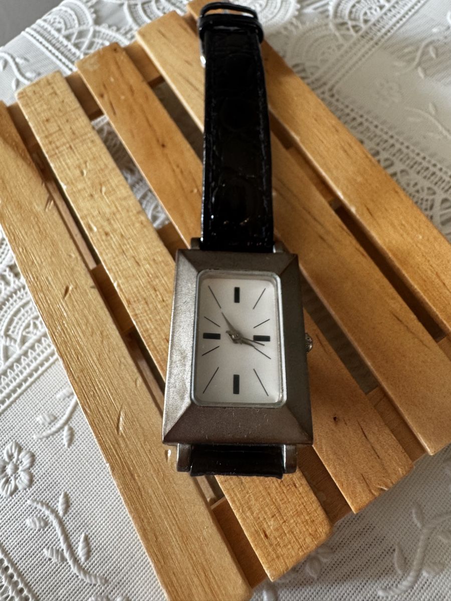 Uhren: Rectangular Wristwatch Silver Tone  – Gebraucht aus Gerlafingen von naj_vj8s 4