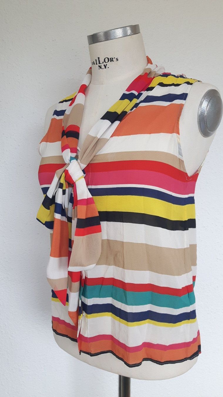 Camicette: Fröhliche  Seidenbluse mit Schluppe  Gr. 36 Alice&Olivia – Usato da Beckenried venduto da SylvkensWorld 1