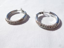 Silberfarbene Creolen, Modeschmuck