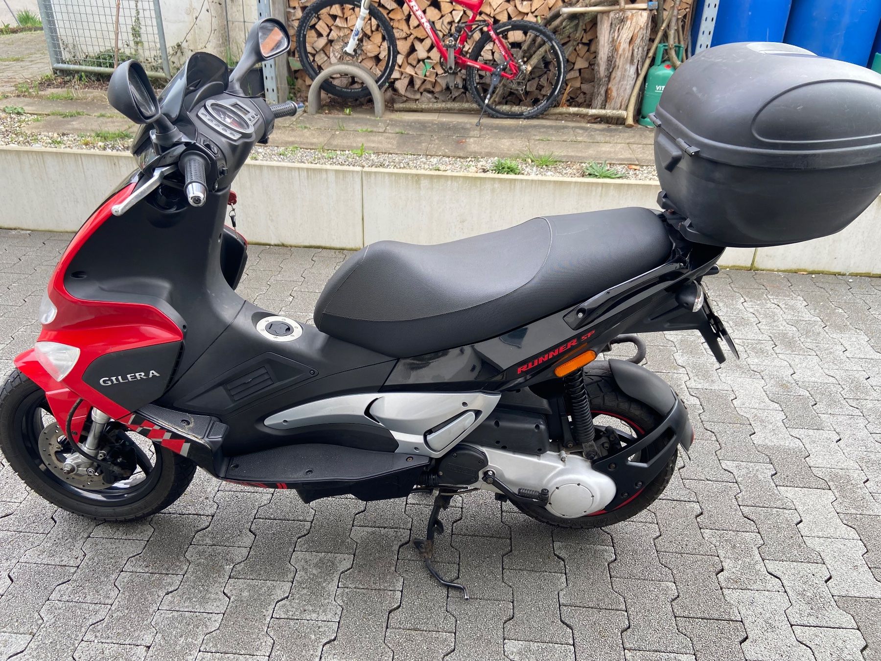 Gilera Scooters: GILERA RUNNER 50 SP – D'occasion à Erlinsbach SO par  1