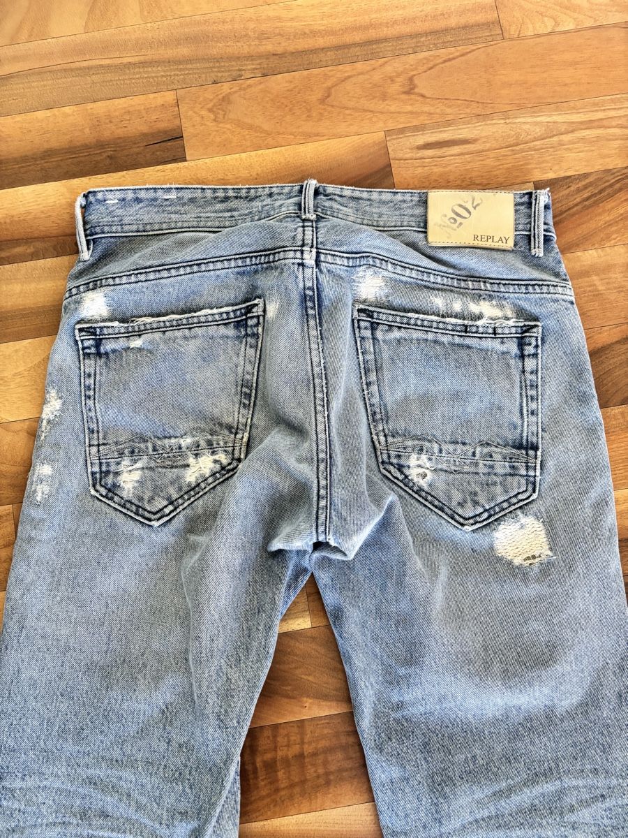 Replay Jeans: Replay Jeans, THYBER, Gr.30, hellblau, modisch destroyed – Usato da Embrach venduto da Roniiii 5