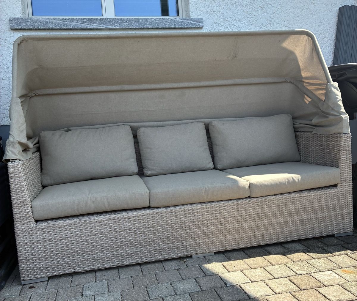 Divani: Gartenlounge mit Dach – Usato da Belp venduto da Lea10. 2