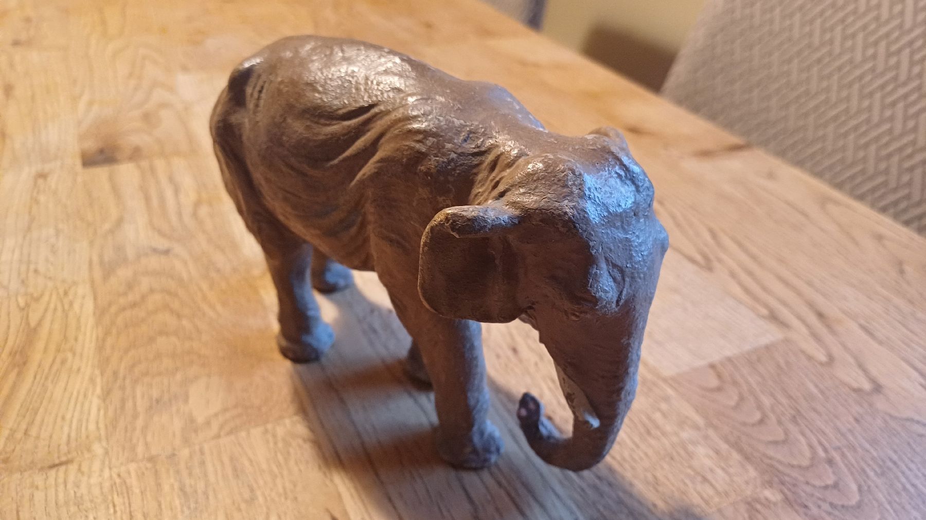 Figuren: Antiker Elefant – Gebraucht aus Flawil von Naphtali 2