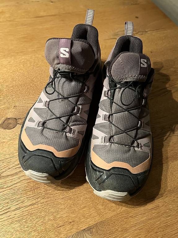 Scarpe da donna: Salamon Trekking Schuhe Grösse 37,5 – Usato da Niederscherli venduto da ste_2pj6