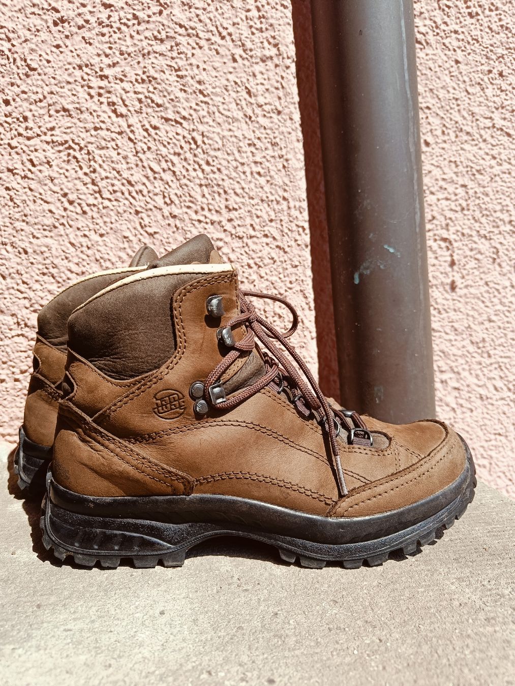 Hanwag Chaussures femmes: Hanwag Wanderschuhe – D'occasion à Zürich par dinamarie