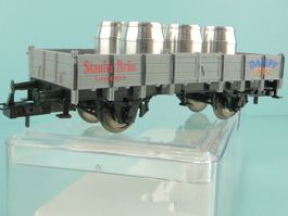 Trix H0 23925 Niederbordwagen mit Fässer, NEU