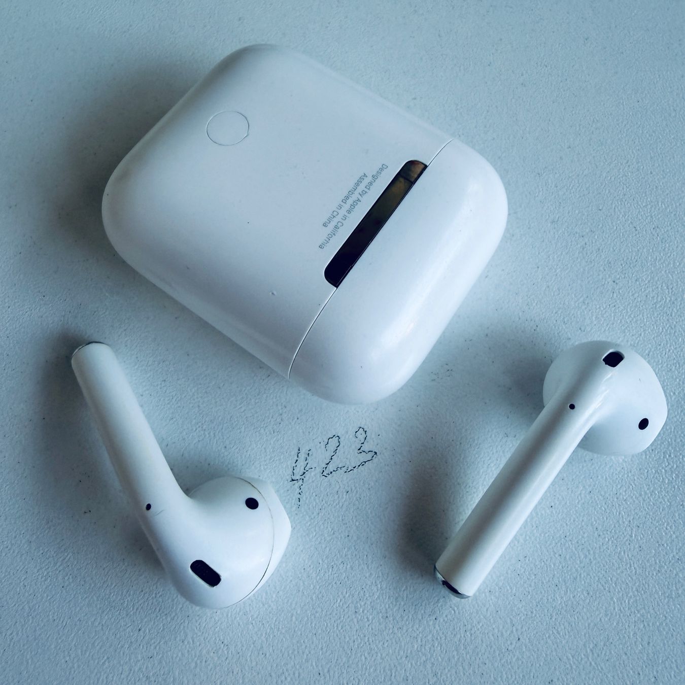 Apple Kopfhörer: Original Apple AirPods 2 Gen. Wireless Kopfhörer & Case – Gebraucht aus Basel von MY.AIRPODS.SHOP 7