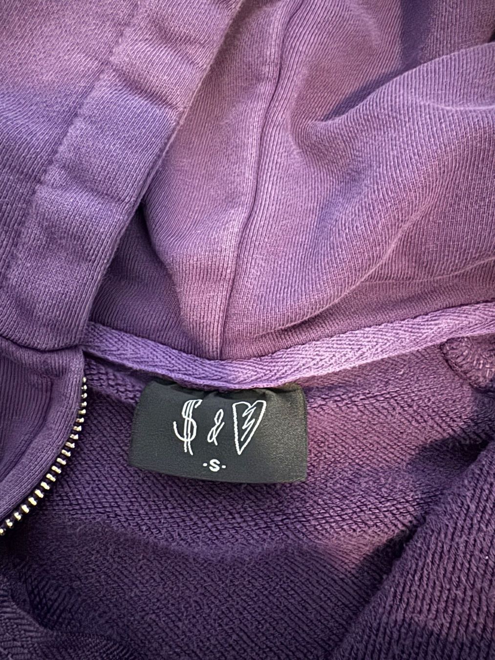 Pullover & Sweatshirts: BASIC Purple ZIP-HOODIE Dollars and Isyans – Gebraucht aus Meierskappel von kev_nn8q 2