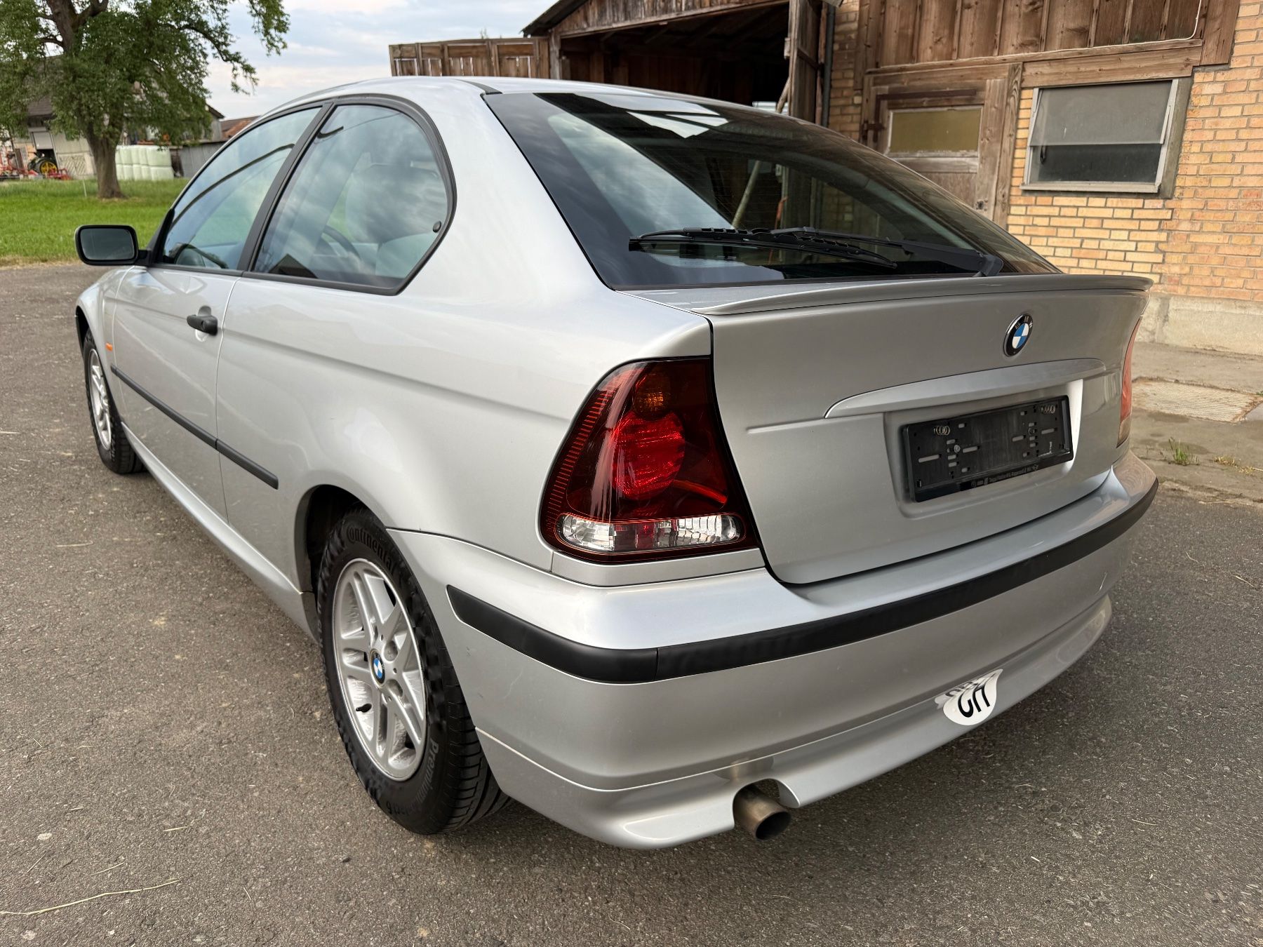 BMW Autos: Youngtimer BMW 316ti Compact – D'occasion à St.Gallen par nic112 2