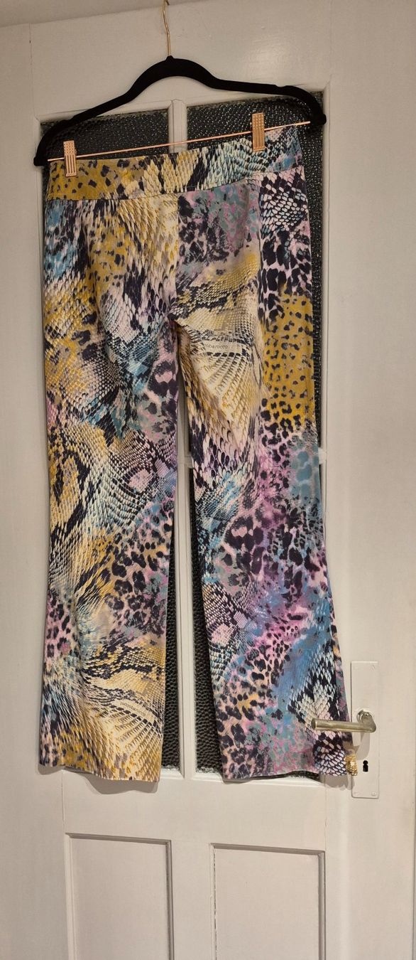Roccobarocco Pantaloni: Roccobarocco Hose Schlangenmuster Gr.  34 bunt – Usato da Zürich venduto da Roberto040 4